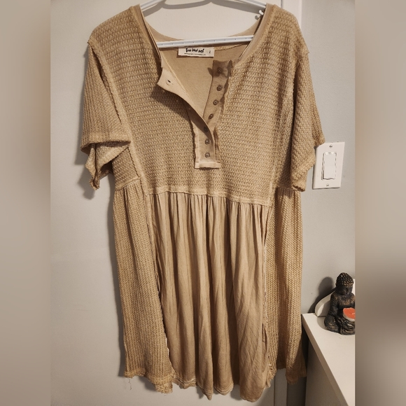 Three Bird Nest Large cream color dress - Picture 2 of 6